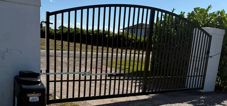 Driveway Fence Repair Friendswood